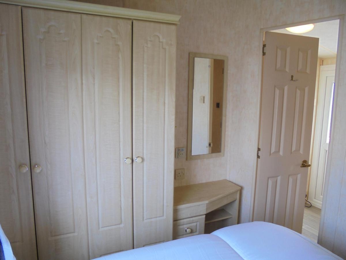 Waterside: Waterside Salisbury:- 6 Berth Large Wrap Around Veranda Ingoldmells Exterior photo