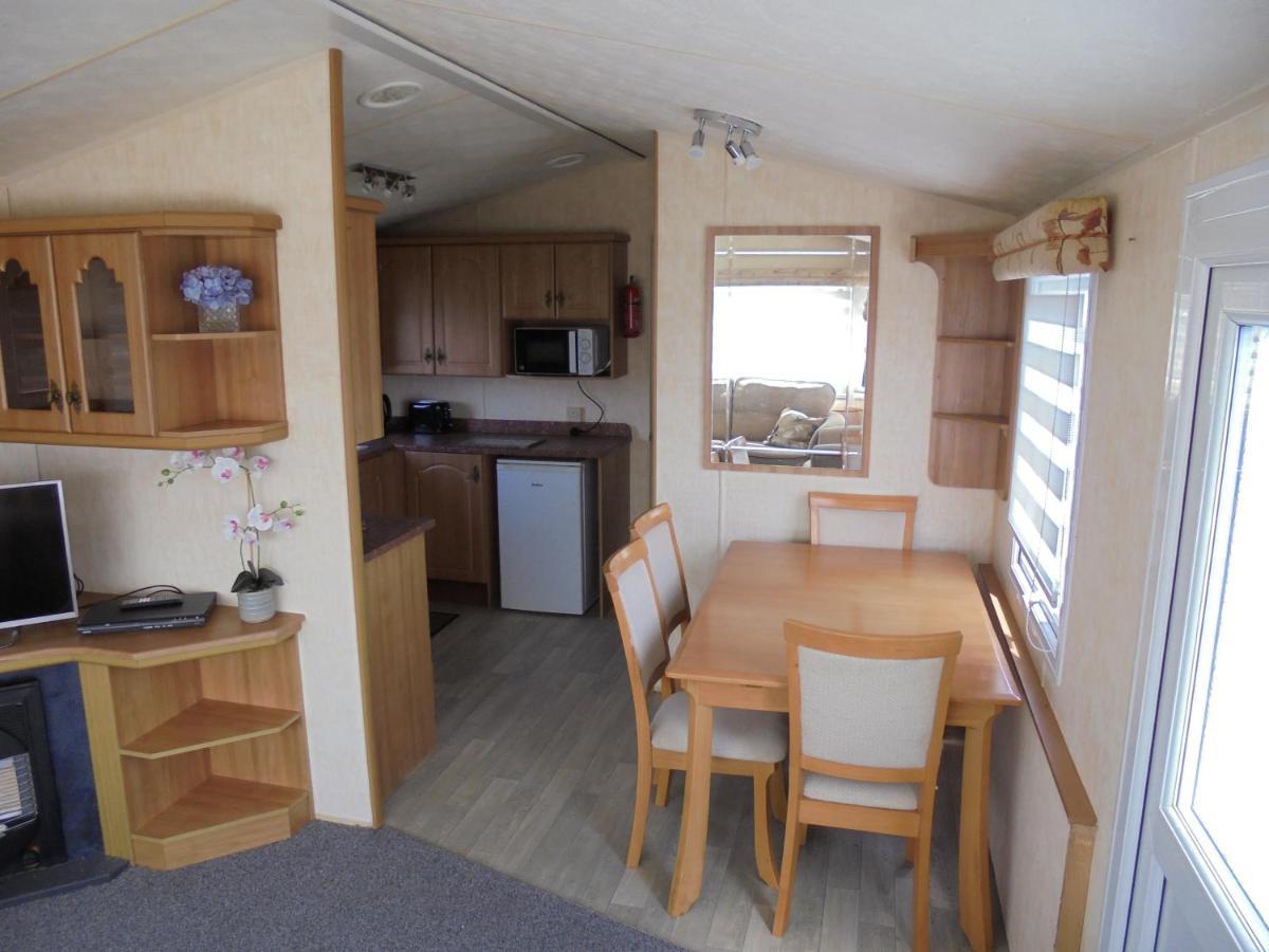 Waterside: Waterside Salisbury:- 6 Berth Large Wrap Around Veranda Ingoldmells Exterior photo