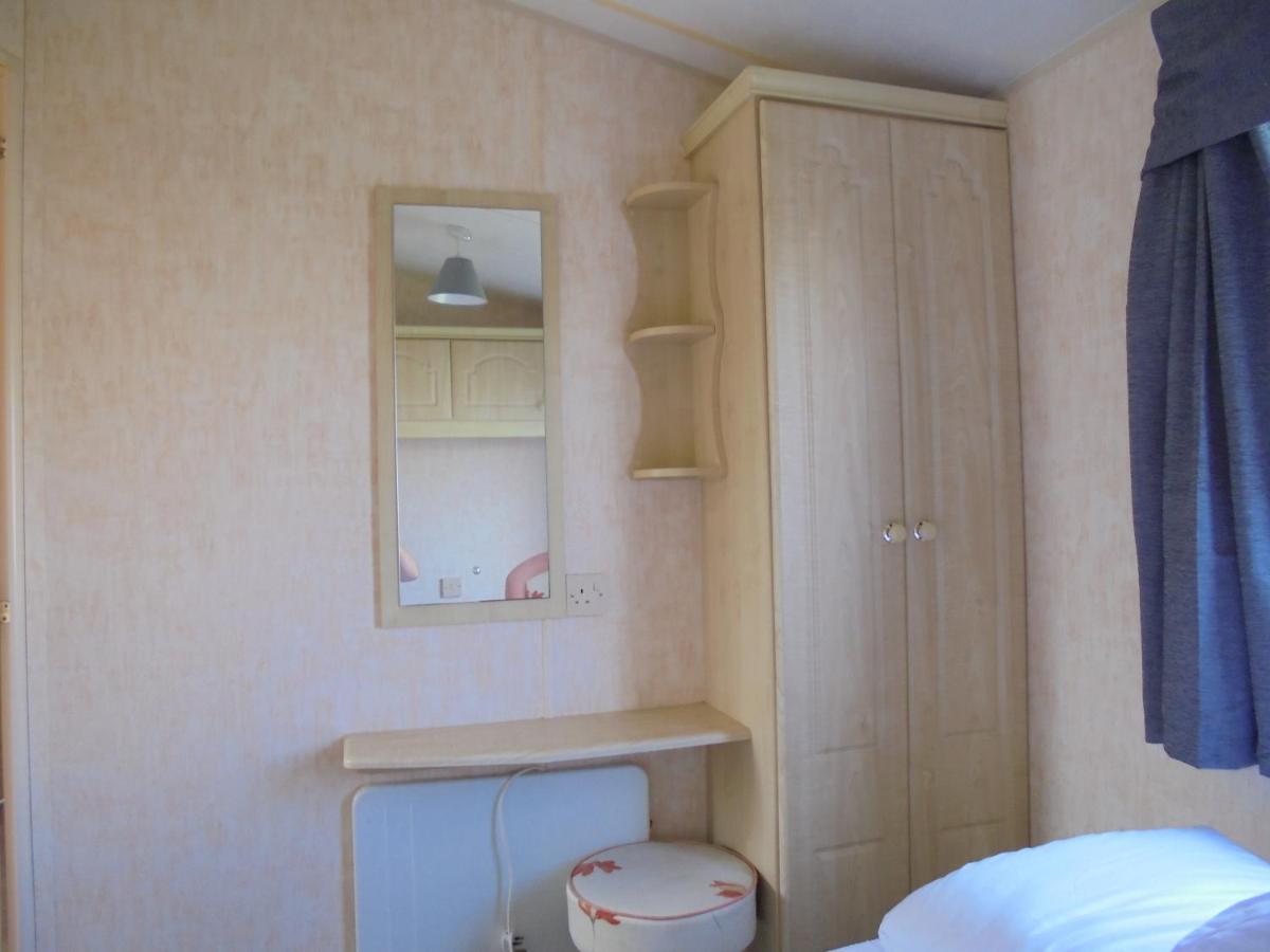 Waterside: Waterside Salisbury:- 6 Berth Large Wrap Around Veranda Ingoldmells Exterior photo